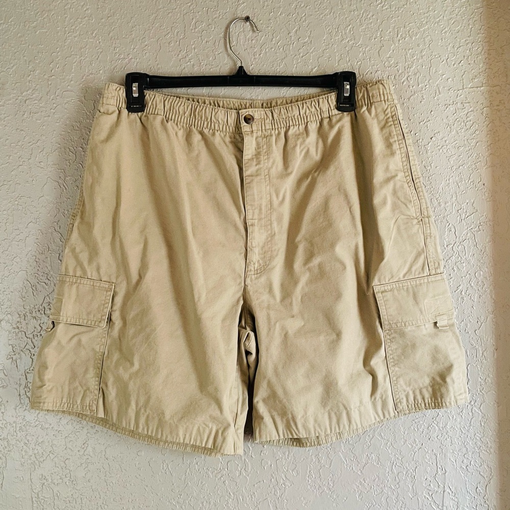 Men’s Macys Cargo Shorts Size 38